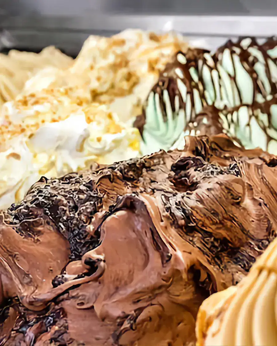 Pan gelato dengan berbagai rasa